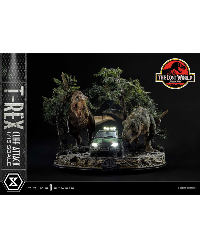 Jurassic World: The Lost World Statuette 1 / 15 T  rex Cliff Attack 53 Cm