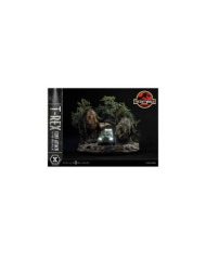 Jurassic World: The Lost World Statuette 1 / 15 T  rex Cliff Attack 53 Cm