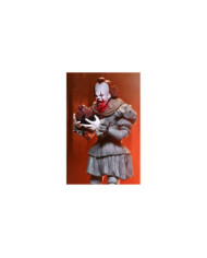 BIENVENUE A DERRY - Pennywise - Ultimate Figurine 17cm