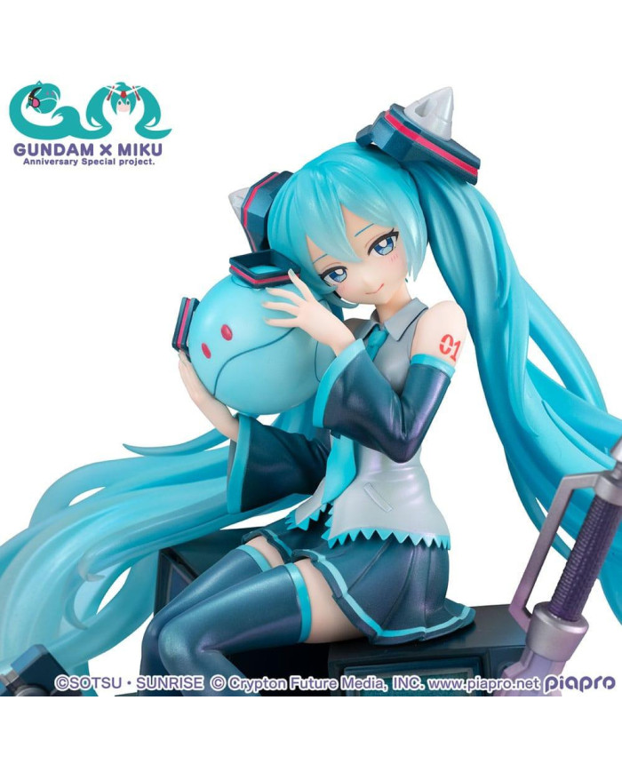GUNDAM X HATSUNE MIKU - 45ème Anniversaire - Statuette Lucrea 17cm