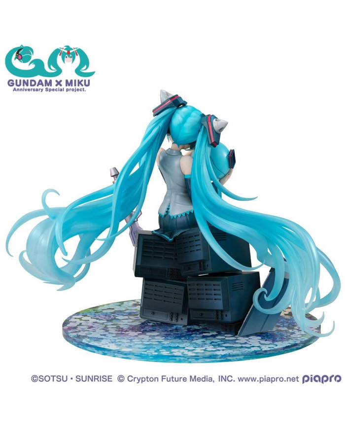 GUNDAM X HATSUNE MIKU - 45ème Anniversaire - Statuette Lucrea 17cm