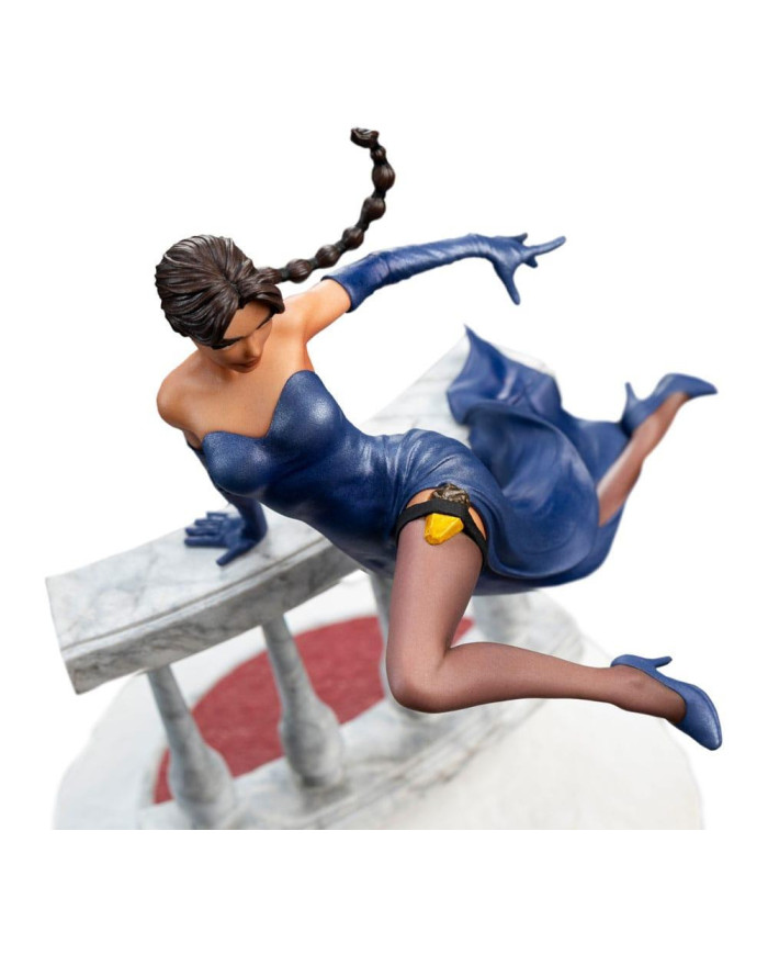 TOMB RAIDER - Lara Croft "A deal at the Opera" - Statuette 17cm