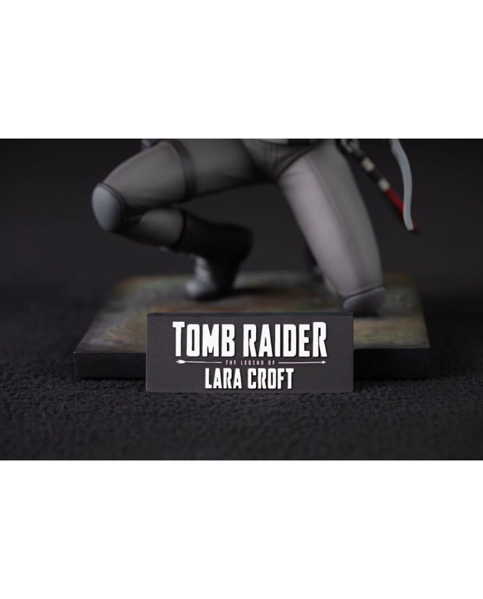 TOMB RAIDER - The legend of Lara Croft - Statuette 19cm
