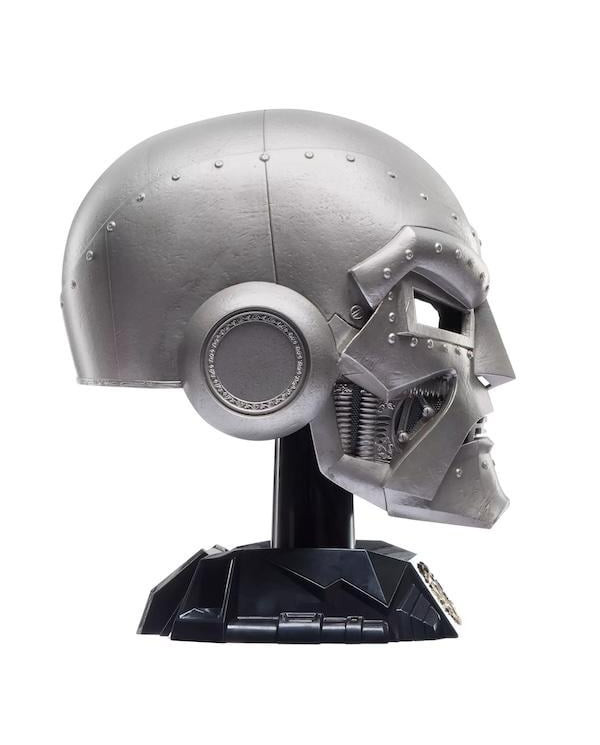 MARVEL - Casque Dorctor Doom - Réplique Legend Series 1/1