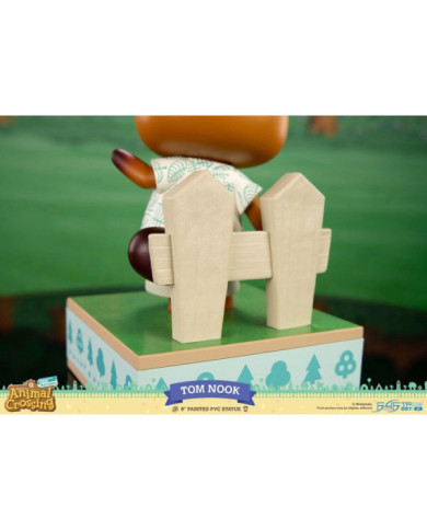ANIMAL CROSSING NEW HORIZON - Tom Nook - Statuette 22cm