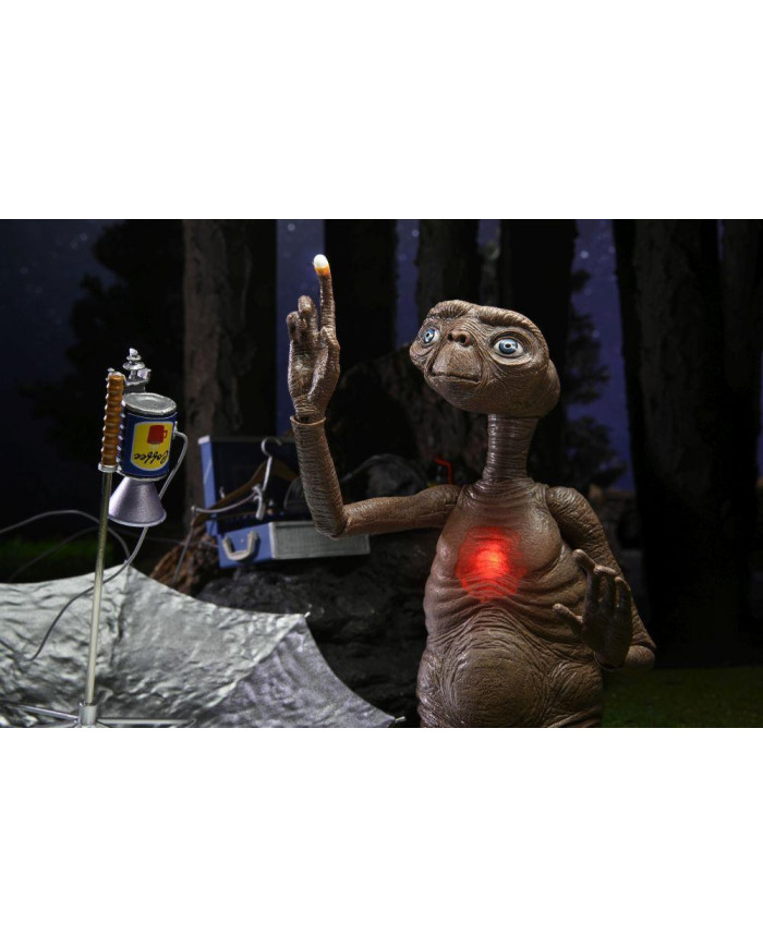 E.T. - Ultimate Deluxe E.T. - Figurine 40ème anniversaire 18cm