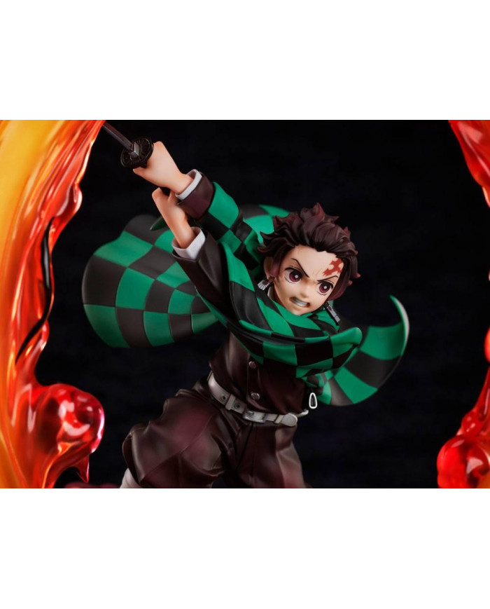 DEMON SLAYER - Tanjiro Kamado 1/8 - Statuette 28cm