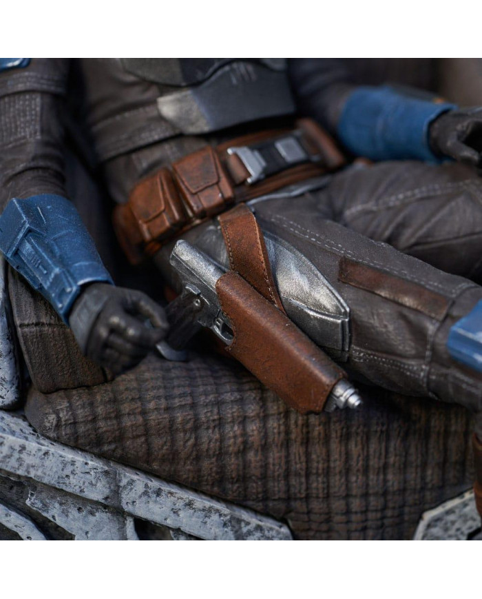 The Mandalorian - Statue Bo-Katan sur Trône - Gentle Giant - Mandalorian