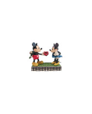 Disney Traditions - Mickey & Minnie Amour Vintage