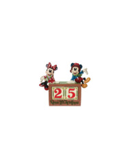 Disney Traditions - Mickey et Minnie sur un calendrier perpétuel [Défaut]