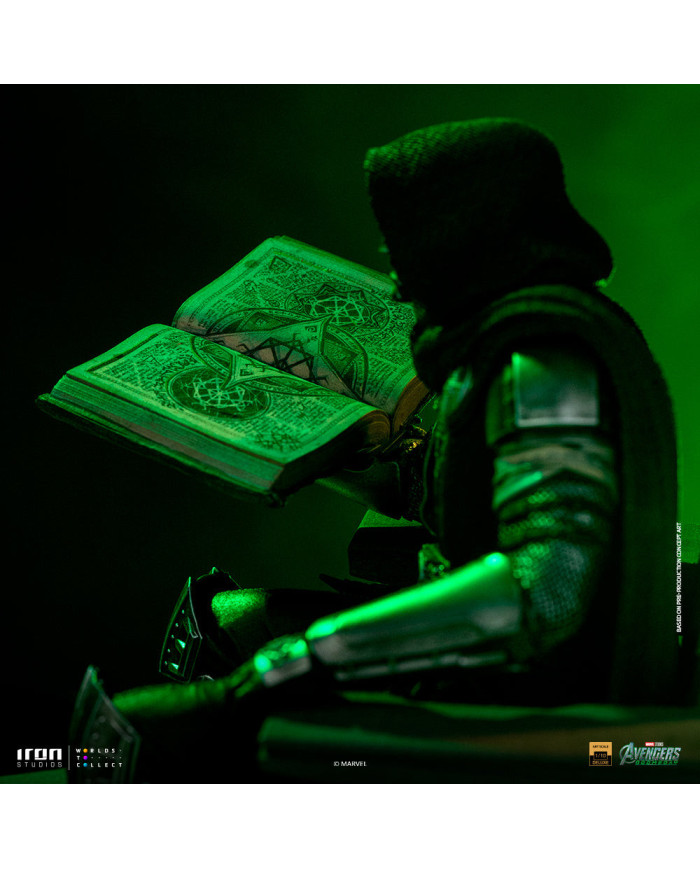 Statuette Iron Studios - Doctor Doom on Throne - Avengers: Doomsday - Deluxe Art Scale 1/10