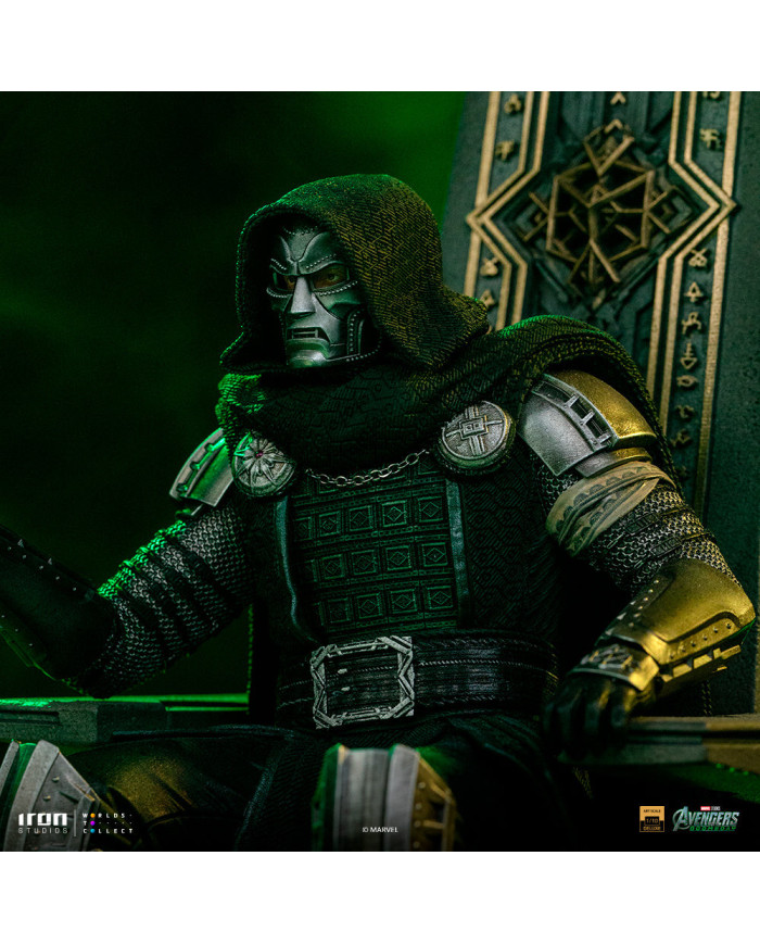 Statuette Iron Studios - Doctor Doom on Throne - Avengers: Doomsday - Deluxe Art Scale 1/10