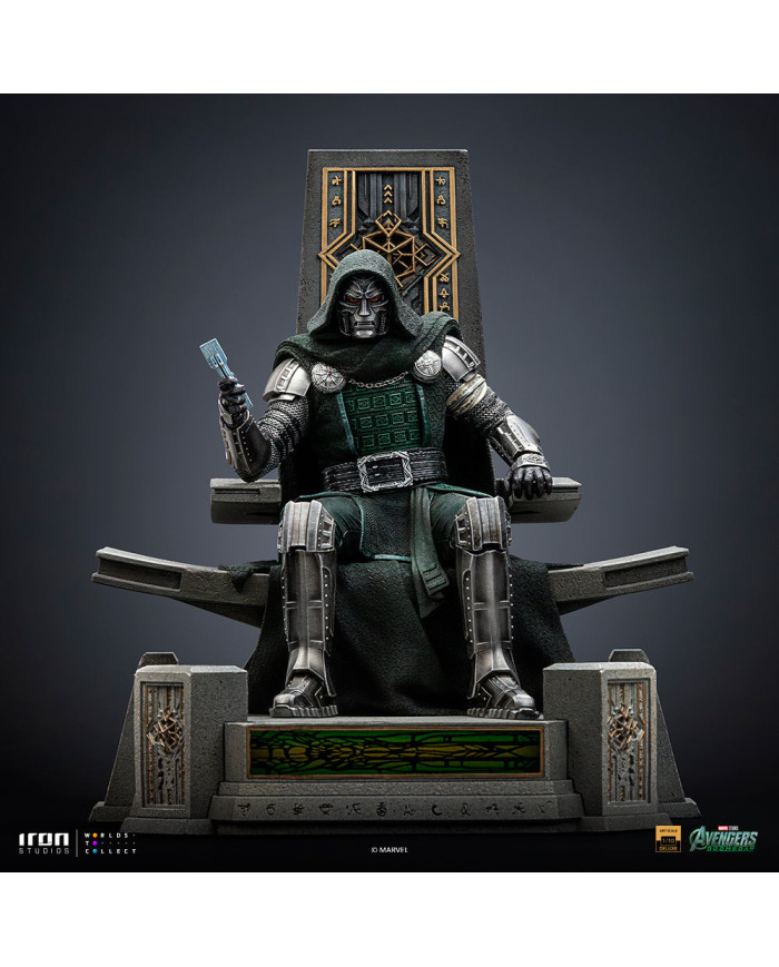 Statuette Iron Studios - Doctor Doom on Throne - Avengers: Doomsday - Deluxe Art Scale 1/10