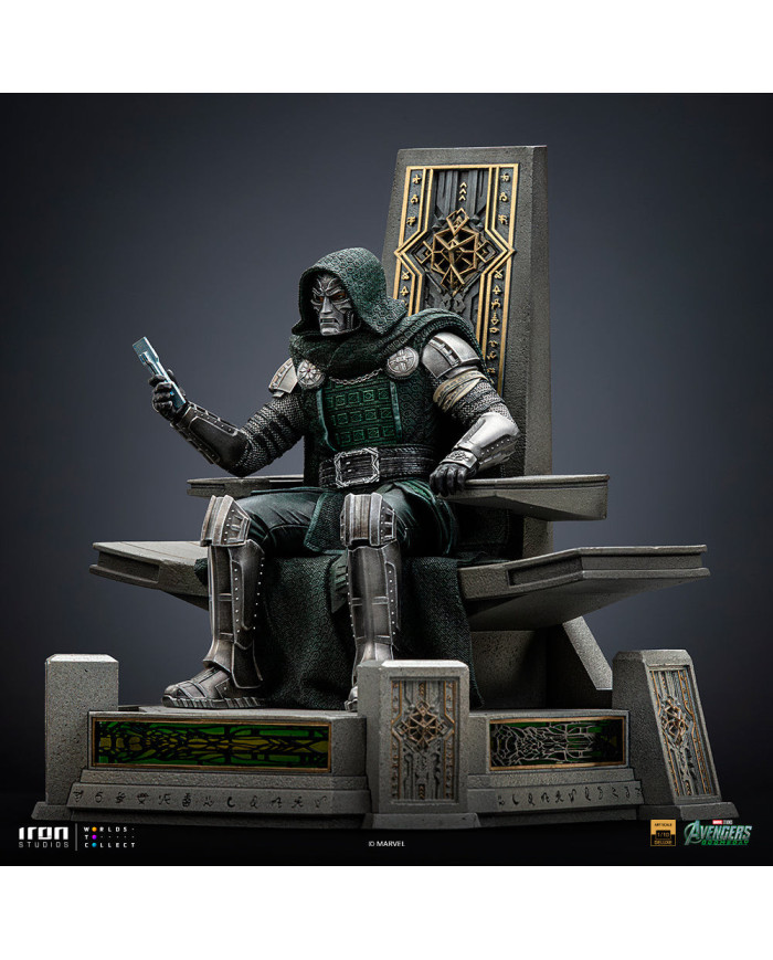 Statuette Iron Studios - Doctor Doom on Throne - Avengers: Doomsday - Deluxe Art Scale 1/10