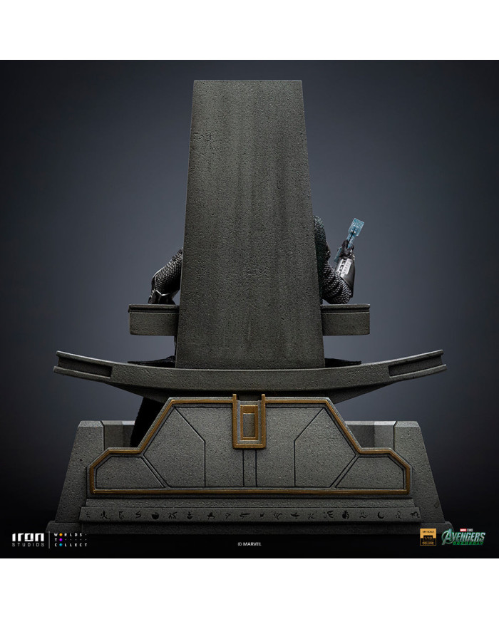Statuette Iron Studios - Doctor Doom on Throne - Avengers: Doomsday - Deluxe Art Scale 1/10