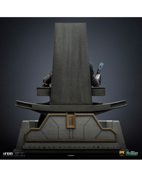 Statuette Iron Studios - Doctor Doom on Throne - Avengers: Doomsday - Deluxe Art Scale 1/10