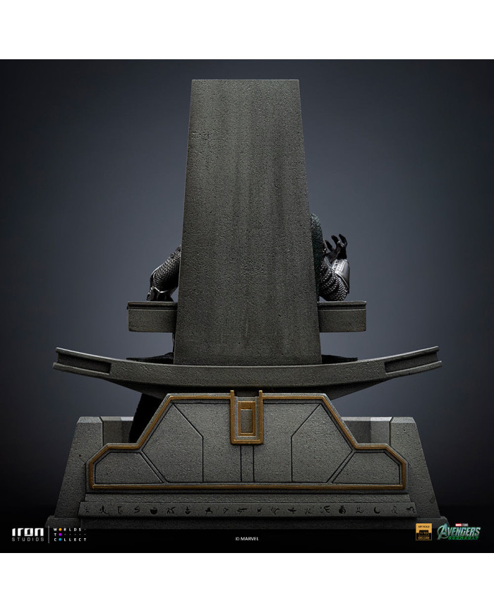 Statuette Iron Studios - Doctor Doom on Throne - Avengers: Doomsday - Deluxe Art Scale 1/10