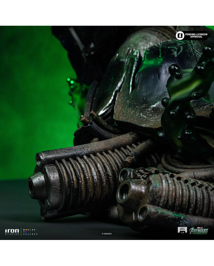 Statuette Iron Studios - Doctor Doom - Avengers: Doomsday - Legacy Replica 1/4