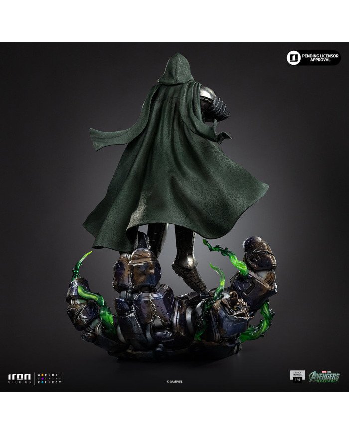 Statuette Iron Studios - Doctor Doom - Avengers: Doomsday - Legacy Replica 1/4