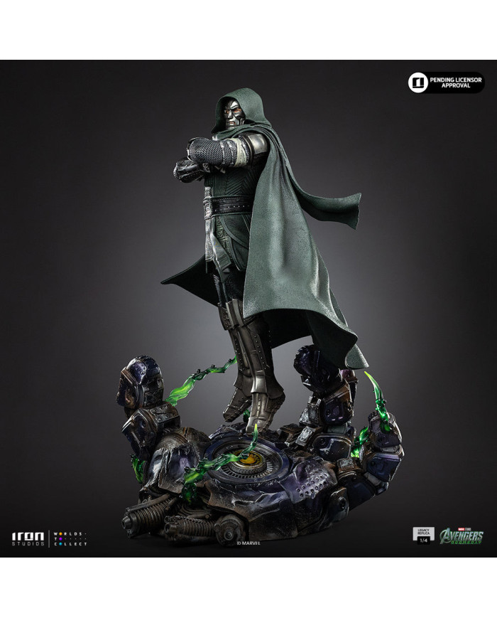Statuette Iron Studios - Doctor Doom - Avengers: Doomsday - Legacy Replica 1/4
