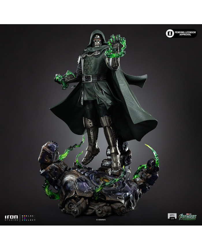 Statuette Iron Studios - Doctor Doom - Avengers: Doomsday - Legacy Replica 1/4