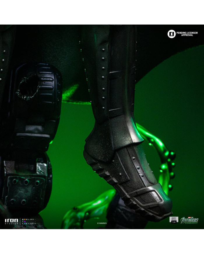 Statuette Iron Studios - Doctor Doom - Avengers: Doomsday - Legacy Replica 1/4